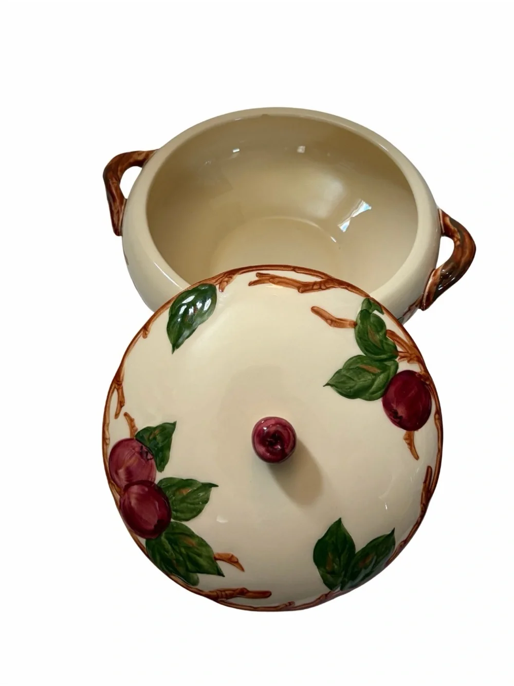 Vintage Franciscan Ware 9” Round Covered Casserole Dish Apple Pattern
